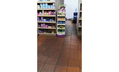 LOCAL COMERCIAL AMOBLADO  BELLA VISTA 112 M2