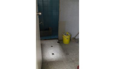 LOCAL COMERCIAL AMOBLADO  BELLA VISTA 112 M2