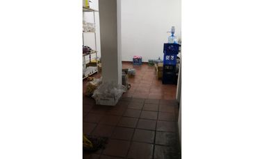 LOCAL COMERCIAL AMOBLADO  BELLA VISTA 112 M2