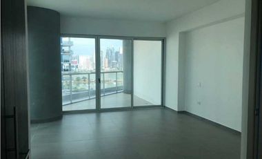 APARTAMENTO EN VENTA PH YACHT CLUB VISTA AL MAR.