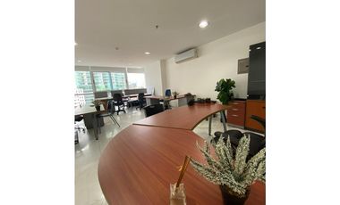 OFICINA FULL AMOBLADA EN PH COLORES