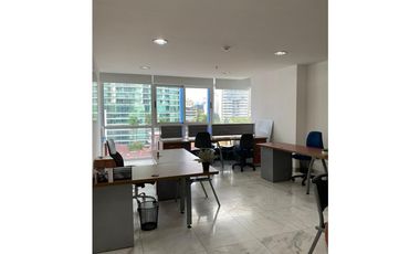OFICINA FULL AMOBLADA EN PH COLORES