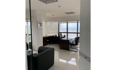 ALQUILO/VENDO OFICINA EN EDIFICO BAC.