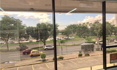 ALQUILO OFICINA EN AV. BALBOA