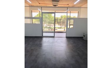ALQUILO OFICINA EN AV. BALBOA