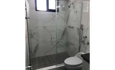 APARTAMENTO EN BELLA VISTA 237 M² 3 REC + CBE 3 BAÑOS 2 PARKING