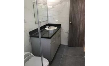 APARTAMENTO EN BELLA VISTA 237 M² 3 REC + CBE 3 BAÑOS 2 PARKING