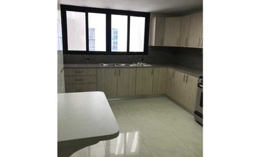 APARTAMENTO EN BELLA VISTA 237 M² 3 REC + CBE 3 BAÑOS 2 PARKING