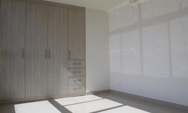 SE ALQUILA APARTAMENTO AVENIDA BALBOA PH BALBOA BAY 129 M2