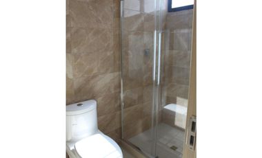 SE ALQUILA APARTAMENTO AVENIDA BALBOA PH BALBOA BAY 129 M2