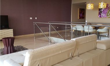 APARTAMENTO DE 274m2 EN ALQUILER