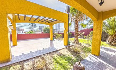 Casa en Venta en Avenida Pedro Prado / Av. Ramón Perez (Avda. Chipana)