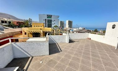 Casa en Venta en Avenida Pedro Prado / Av. Ramón Perez (Avda. Chipana)