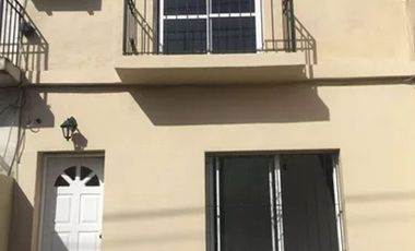 HERMOSO DUPLEX MUY LUMINOSO CON COCHERA EN SARANDI