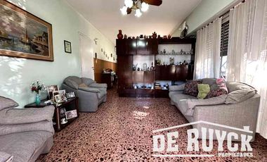 Casa en venta en Quilmes Oeste