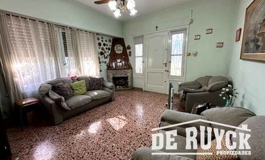 Casa en venta en Quilmes Oeste