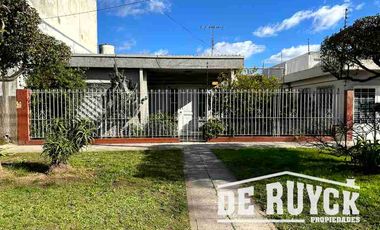 Casa en venta en Quilmes Oeste