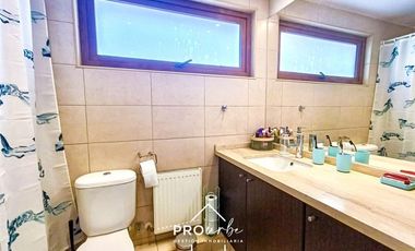 Casa en Venta en Condominio Cumbres de Peñalolén
