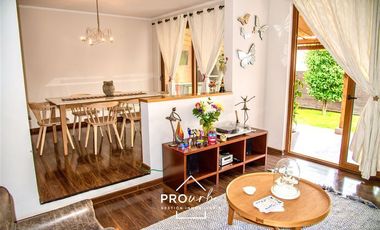 Casa en Venta en Condominio Cumbres de Peñalolén