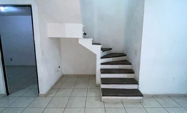 CASA EN REAL DEL VALLE, FRACC LA ARBOLEDA CON TERRAZA TECHADA