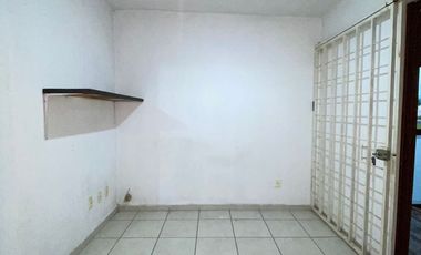 CASA EN REAL DEL VALLE, FRACC LA ARBOLEDA CON TERRAZA TECHADA