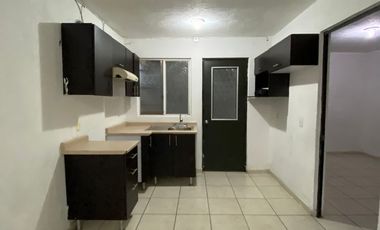 CASA EN REAL DEL VALLE, FRACC LA ARBOLEDA CON TERRAZA TECHADA