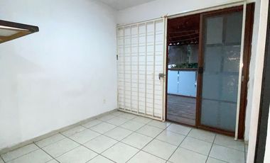 CASA EN REAL DEL VALLE, FRACC LA ARBOLEDA CON TERRAZA TECHADA