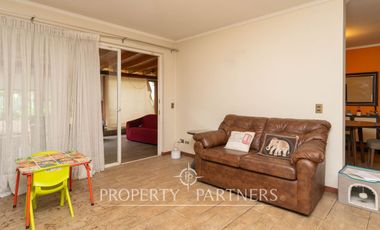 Oportunidad 6 dormitorios, condominio cerrado Macul Alto/Camino del Paisaje