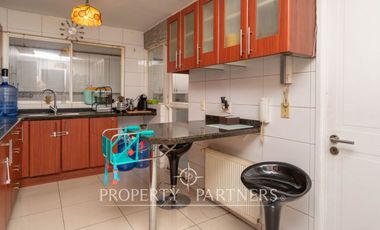 Oportunidad 6 dormitorios, condominio cerrado Macul Alto/Camino del Paisaje