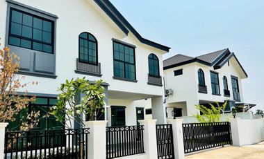 4 Bedroom House for sale at Rung Arun Harmony