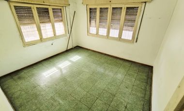 Venta casa de 3 dormitorios en Villa Gobernador Galvez