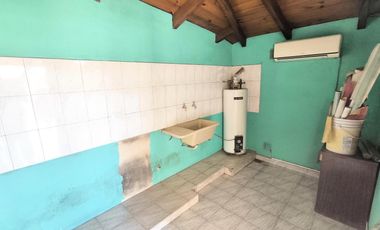 Venta casa de 3 dormitorios en Villa Gobernador Galvez