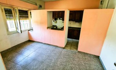 Venta casa de 3 dormitorios en Villa Gobernador Galvez