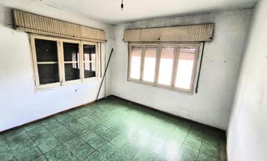 Venta casa de 3 dormitorios en Villa Gobernador Galvez