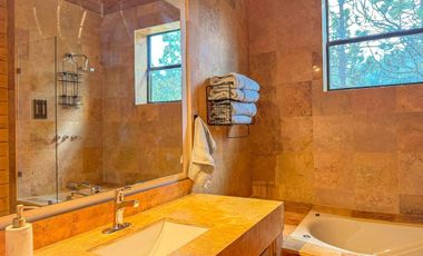 CABAÑA AMUEBLADA EN VENTA EN MONTERREAL