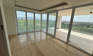 PENTHOUSE EN VENTA LA RESERVA EL CAMPANRIO QUEREATARO