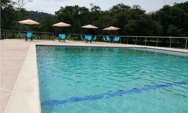 VENTA DE LOTE CAMPESTRE EN CONDOMINIO FAYETTEVILLE CAPIRA