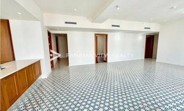 SANTA FAMILIA / CASCO VIEJO / VENTA