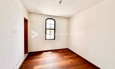 SANTA FAMILIA / CASCO VIEJO / VENTA