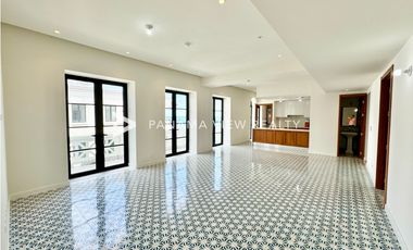 SANTA FAMILIA / CASCO VIEJO / VENTA