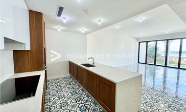 SANTA FAMILIA / CASCO VIEJO / VENTA