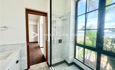 SANTA FAMILIA / CASCO VIEJO / VENTA