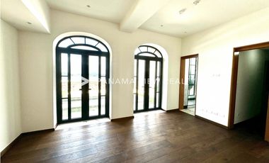 SANTA FAMILIA / CASCO VIEJO / VENTA