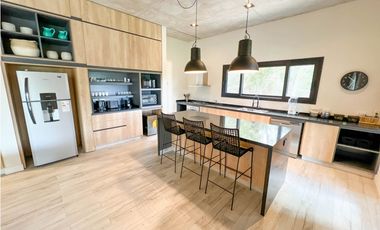CASA EN VENTA A METROS DEL MAR - MARTIMO III 14