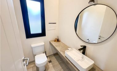 CASA EN VENTA A METROS DEL MAR - MARTIMO III 14