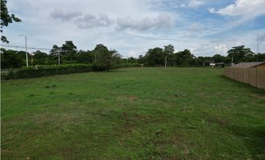 MEGALOTE EN ARJONA Condominio Villa Luna