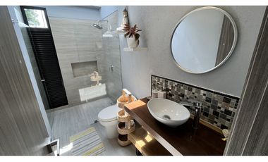 VENTA DE LUJOSA CASA CAMPESTRE EN ARMENIA, QUINDO, COLOMBIA