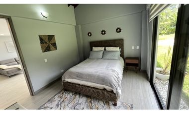 VENTA DE LUJOSA CASA CAMPESTRE EN ARMENIA, QUINDO, COLOMBIA