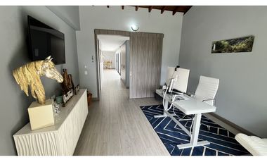 VENTA DE LUJOSA CASA CAMPESTRE EN ARMENIA, QUINDO, COLOMBIA