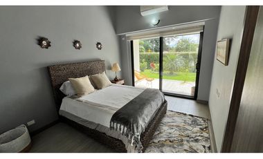 VENTA DE LUJOSA CASA CAMPESTRE EN ARMENIA, QUINDO, COLOMBIA